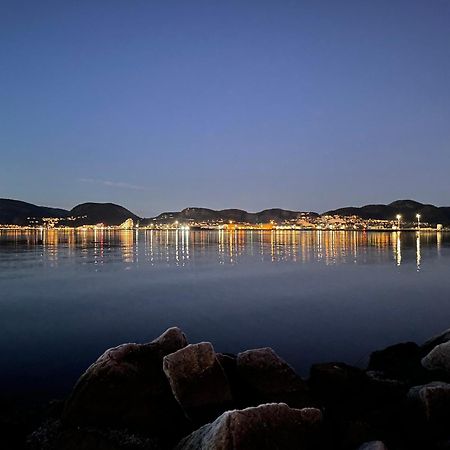 Stille Og Landlig, Men Sentrumsnaer Leilighet Namsos Exterior foto