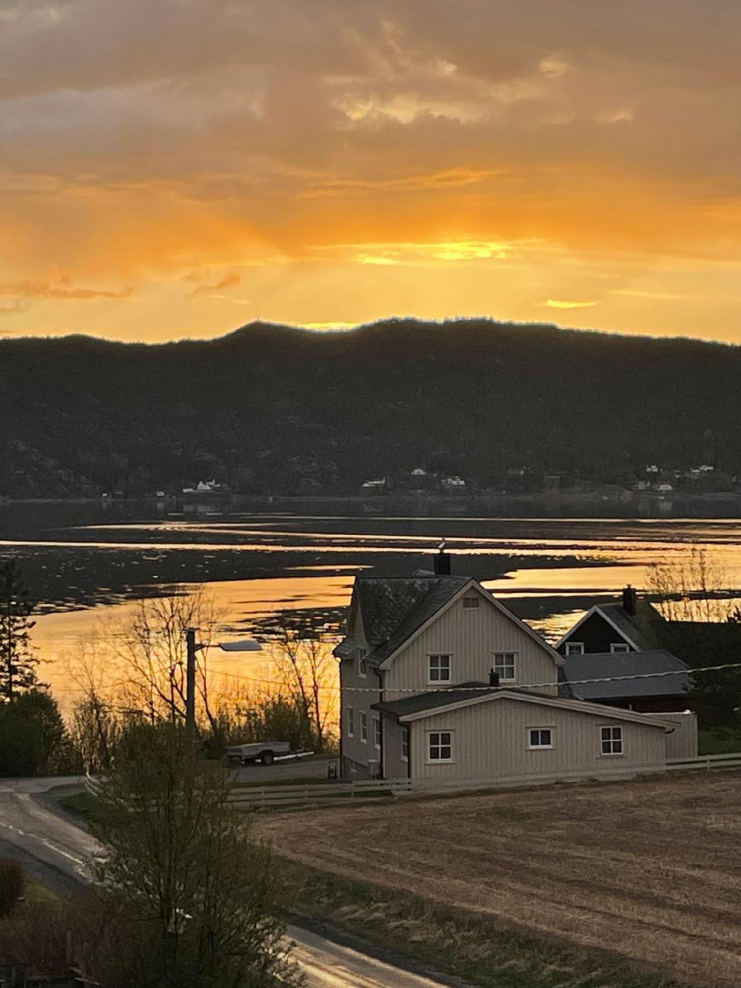 Stille Og Landlig, Men Sentrumsnaer Leilighet Namsos Exterior foto